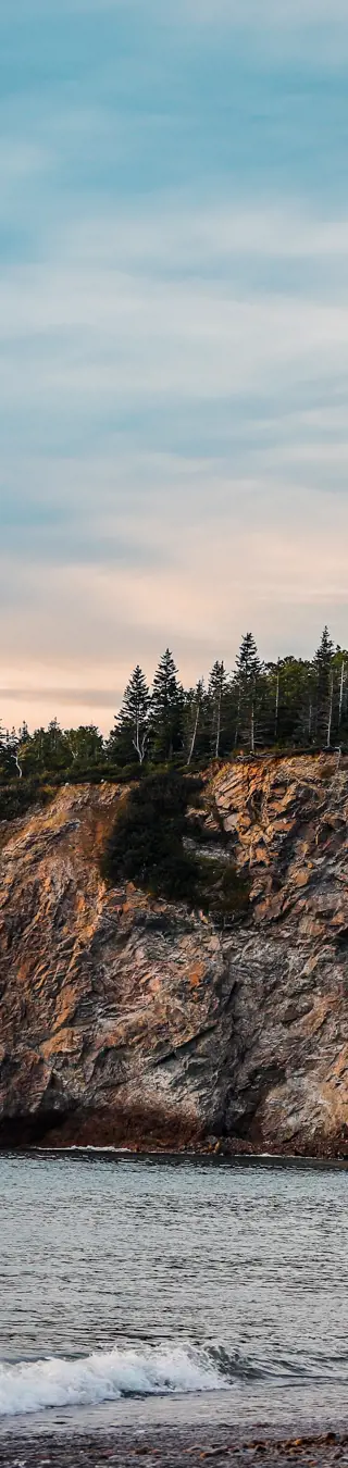 Wandere durch die ungestörte Natur des Cape Breton Nationalparks